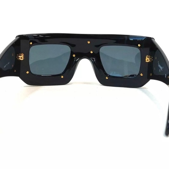 Very Rare!! Authentic CHANEL 90s Runway Black Gold Chain Shield Sunglasses ⭐️? main image 5